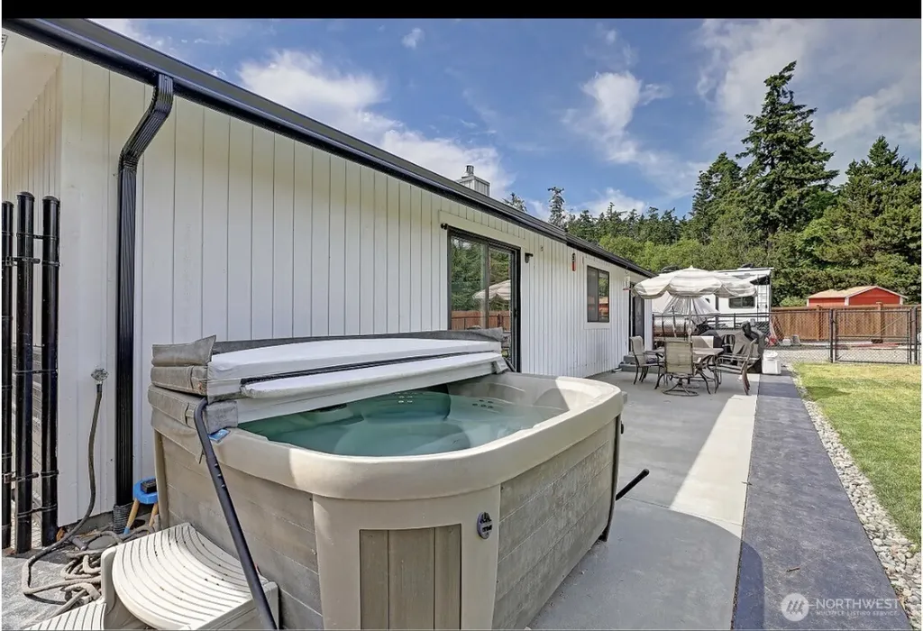 749 Commodore Lane Camano Island WA 98282