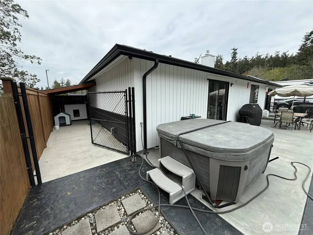 749 Commodore Lane Camano Island WA 98282