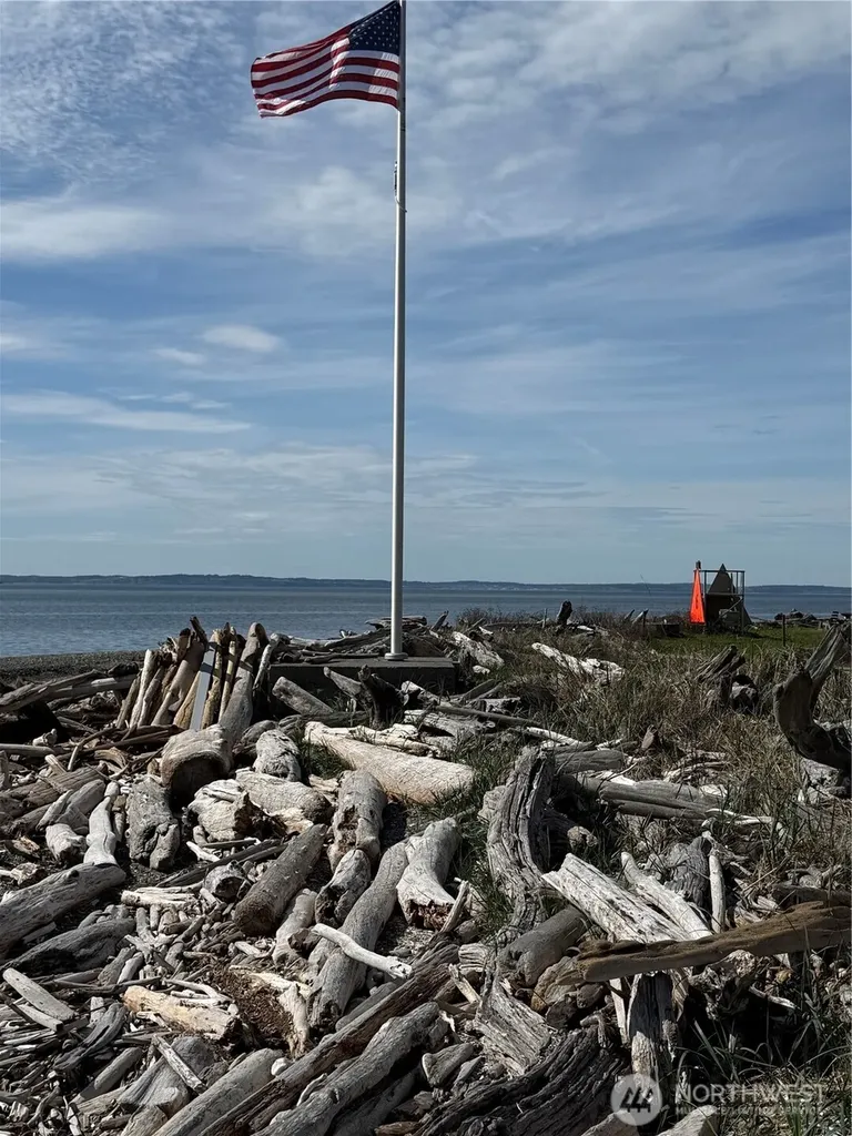 749 Commodore Lane Camano Island WA 98282