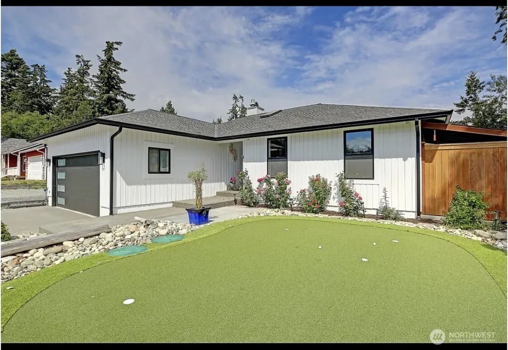 749 Commodore Lane Camano Island WA 98282