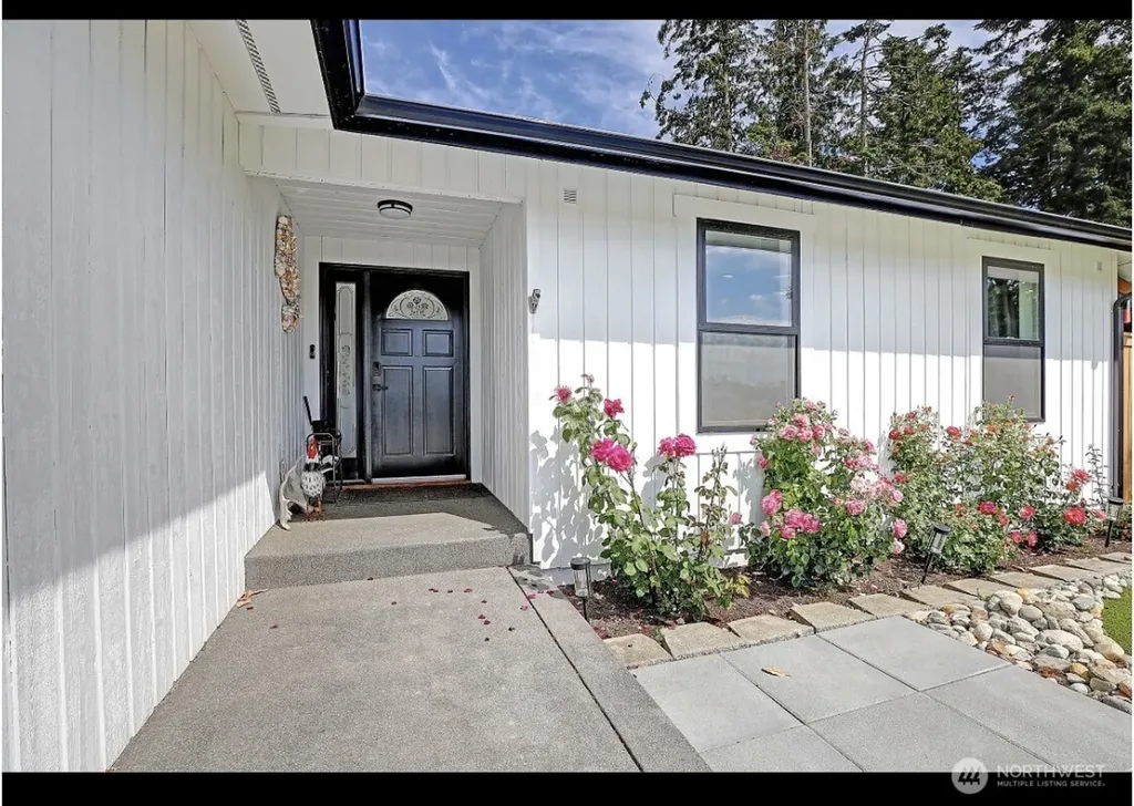 749 Commodore Lane Camano Island WA 98282