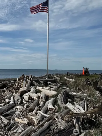 749 Commodore Lane Camano Island WA 98282