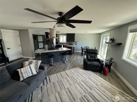 749 Commodore Lane Camano Island WA 98282