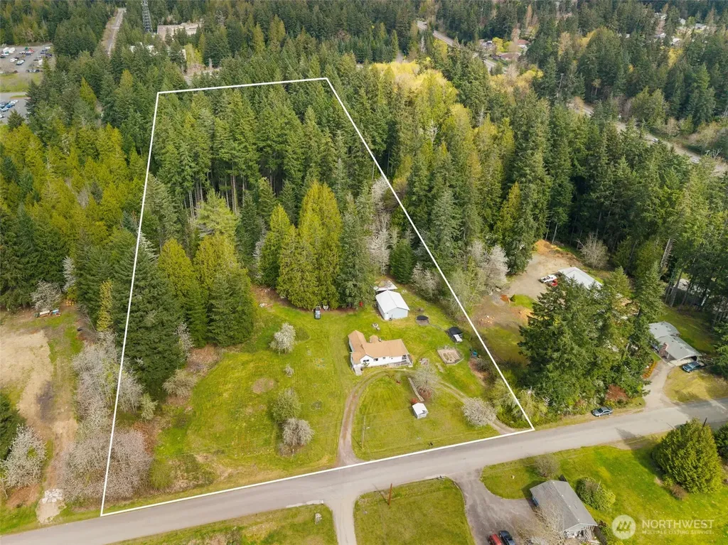 3550 NW Mountain View Road Silverdale WA 98383
