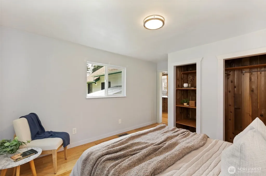 3550 NW Mountain View Road Silverdale WA 98383