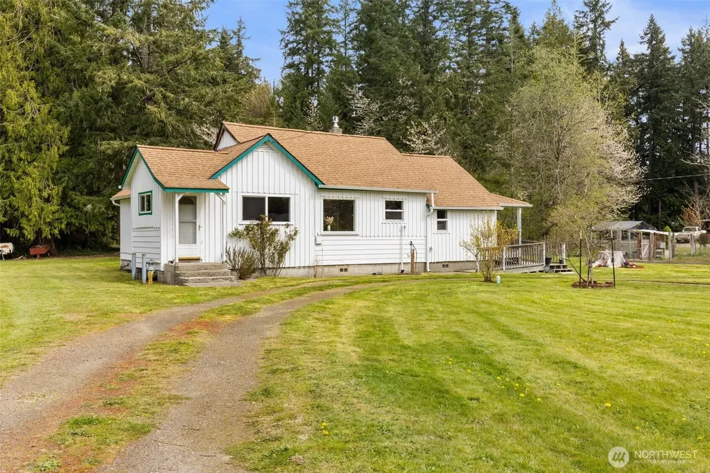 3550 NW Mountain View Road Silverdale WA 98383