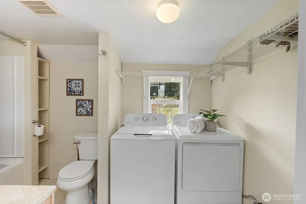 3550 NW Mountain View Road Silverdale WA 98383