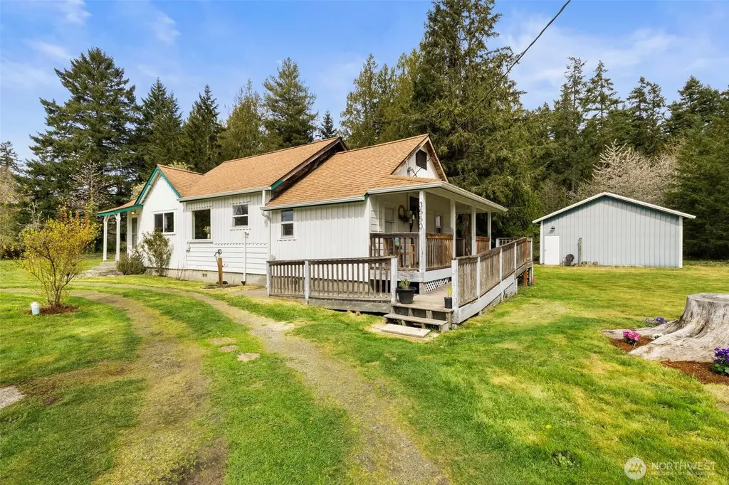 3550 NW Mountain View Road Silverdale WA 98383