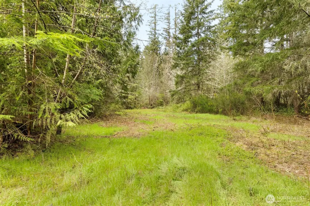 3550 NW Mountain View Road Silverdale WA 98383