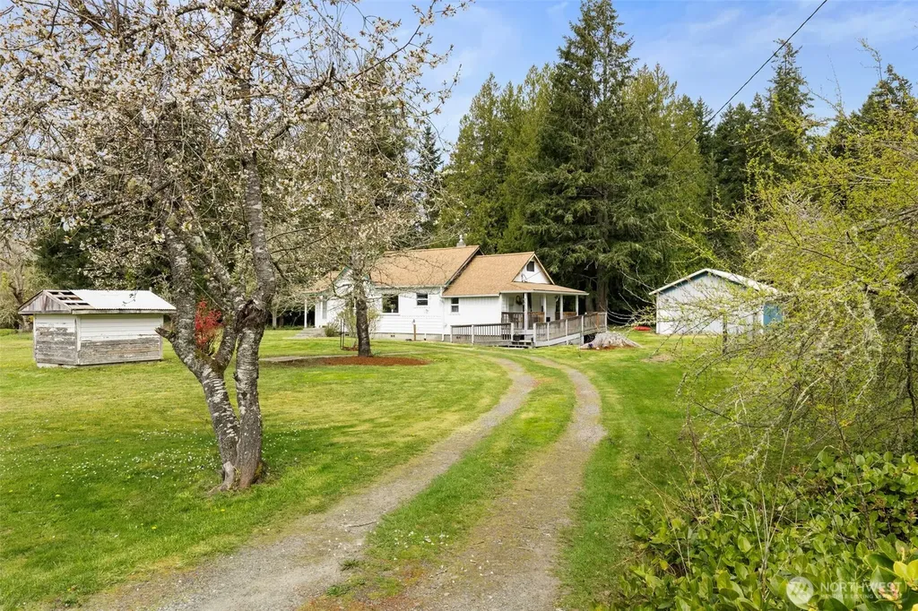 3550 NW Mountain View Road Silverdale WA 98383