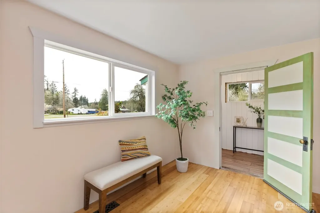 3550 NW Mountain View Road Silverdale WA 98383