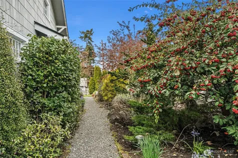 1402 S Mason Avenue Tacoma WA 98405