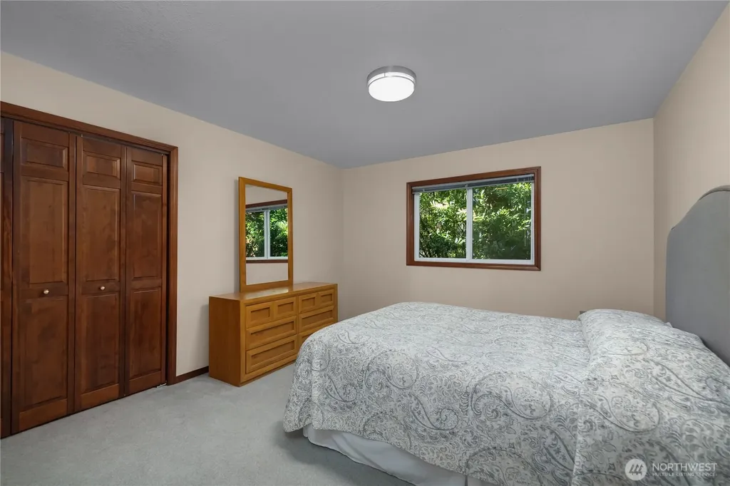 5023 Cooper Point Road NW Olympia WA 98502