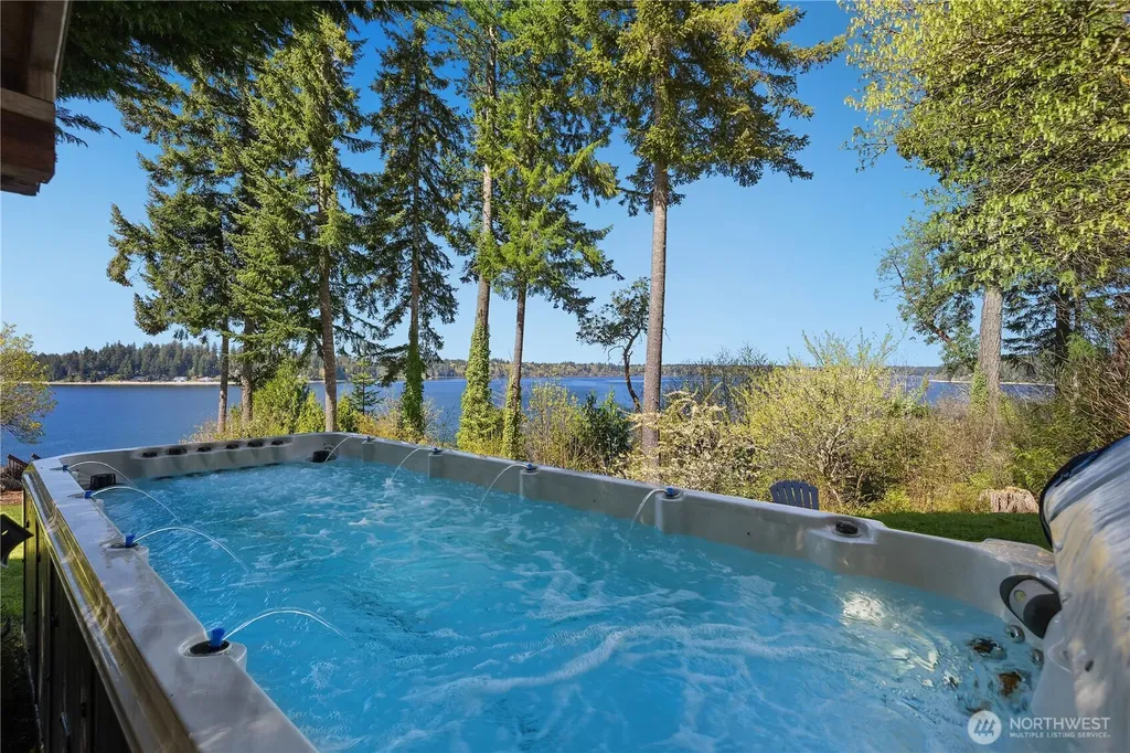 5023 Cooper Point Road NW Olympia WA 98502