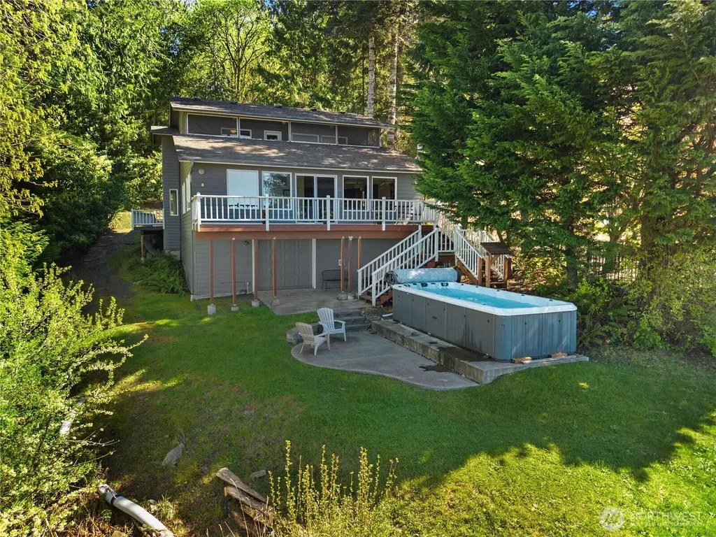 5023 Cooper Point Road NW Olympia WA 98502