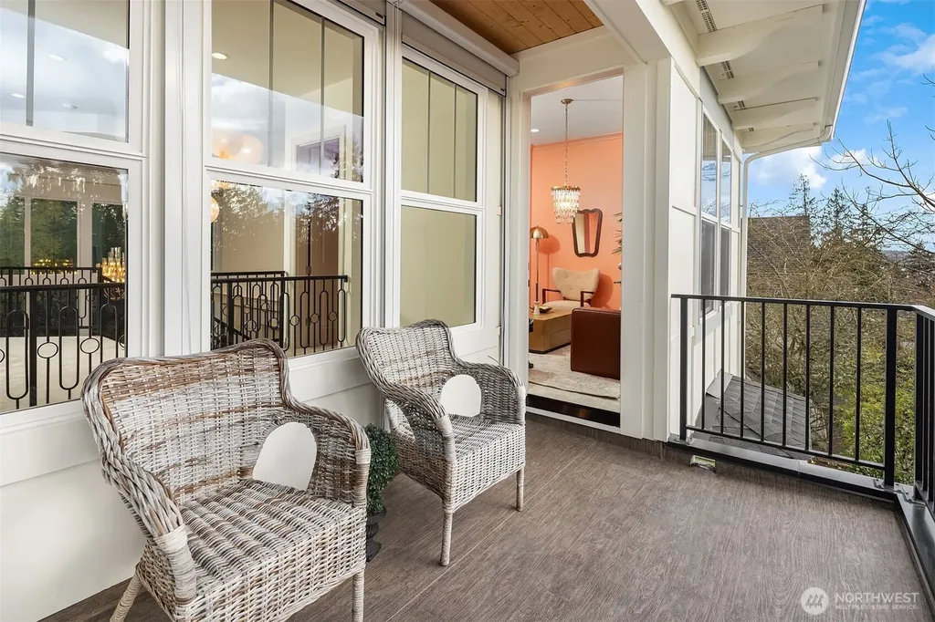 1024 91st Avenue NE Bellevue WA 98004