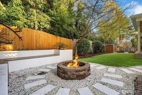 1024 91st Avenue NE Bellevue WA 98004
