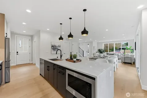 529 SE Bush Street Issaquah WA 98027