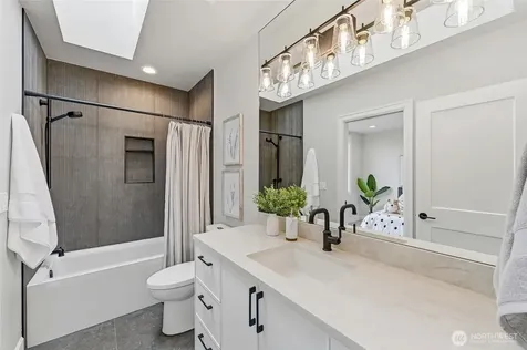529 SE Bush Street Issaquah WA 98027
