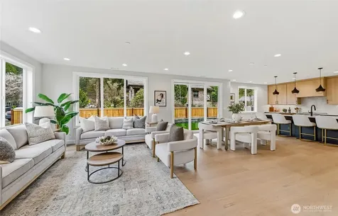 529 SE Bush Street Issaquah WA 98027