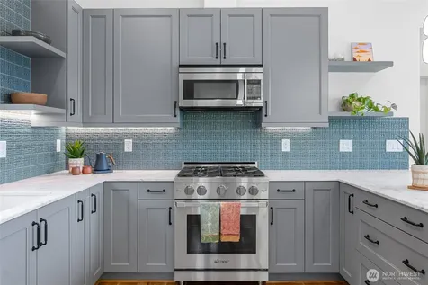 2708 1st Avenue W Seattle WA 98119