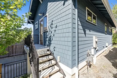 2708 1st Avenue W Seattle WA 98119