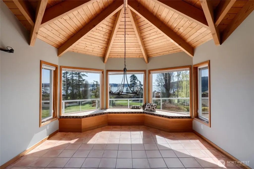 6065 Central Avenue Anacortes WA 98221