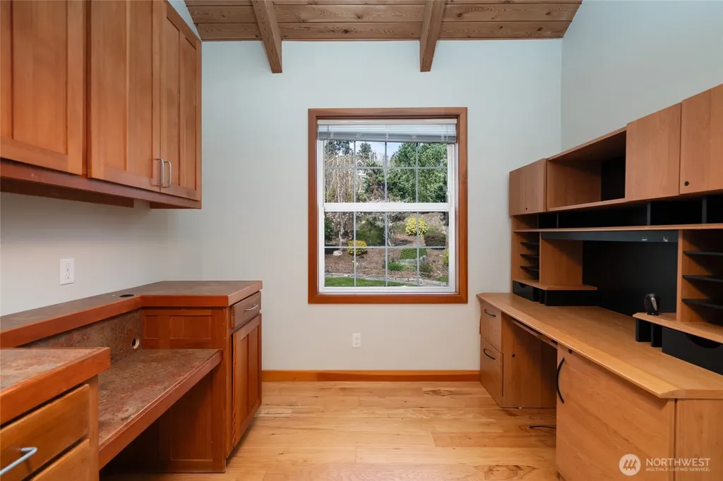 6065 Central Avenue Anacortes WA 98221