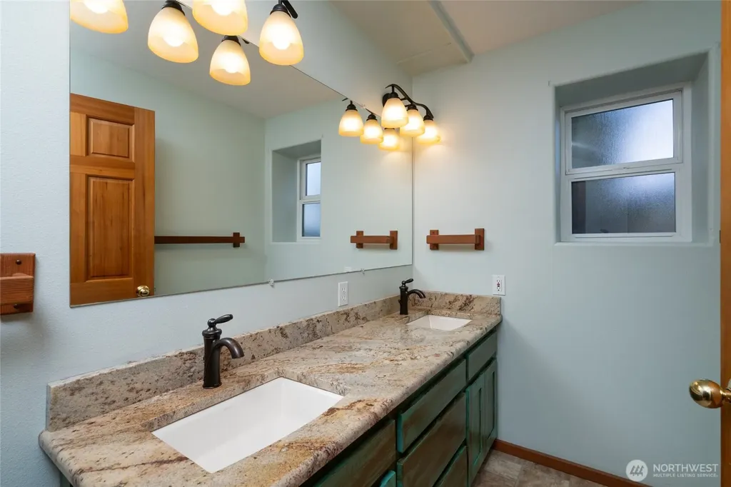 6065 Central Avenue Anacortes WA 98221