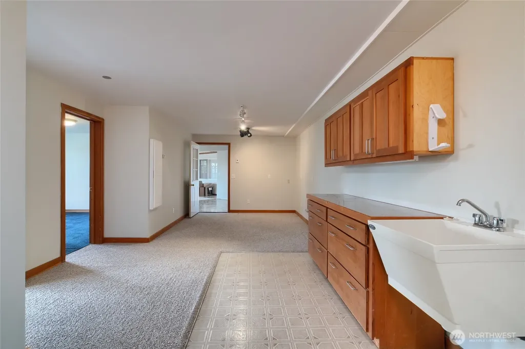 6065 Central Avenue Anacortes WA 98221