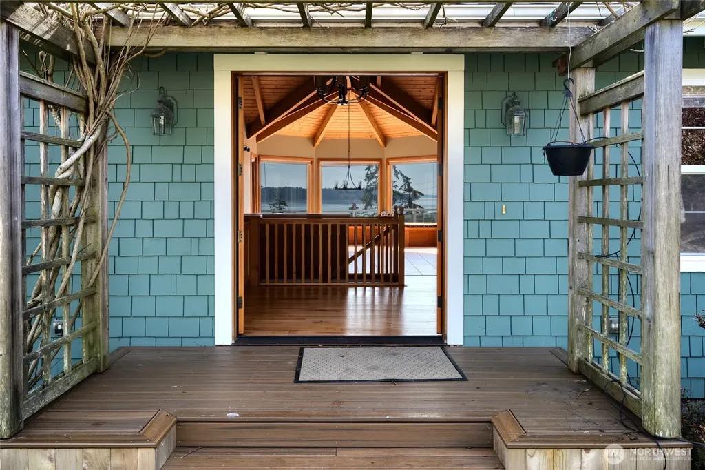 6065 Central Avenue Anacortes WA 98221