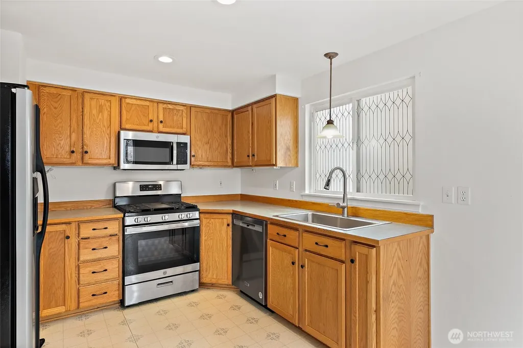 12042 31st Avenue NE Seattle WA 98125