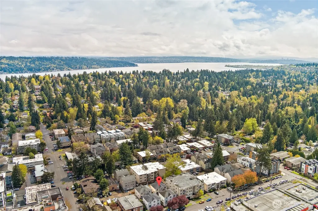 12042 31st Avenue NE Seattle WA 98125