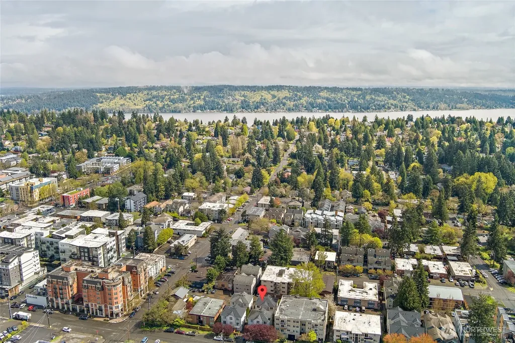12042 31st Avenue NE Seattle WA 98125