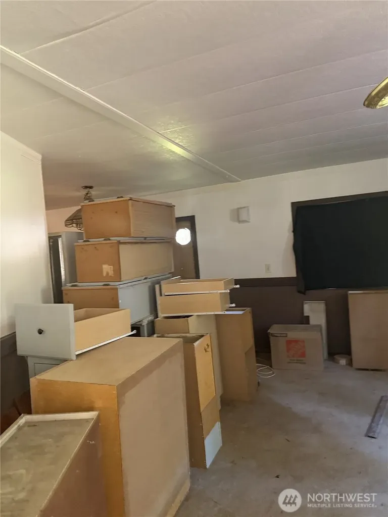 6620 301st Street Ct S Roy WA 98580