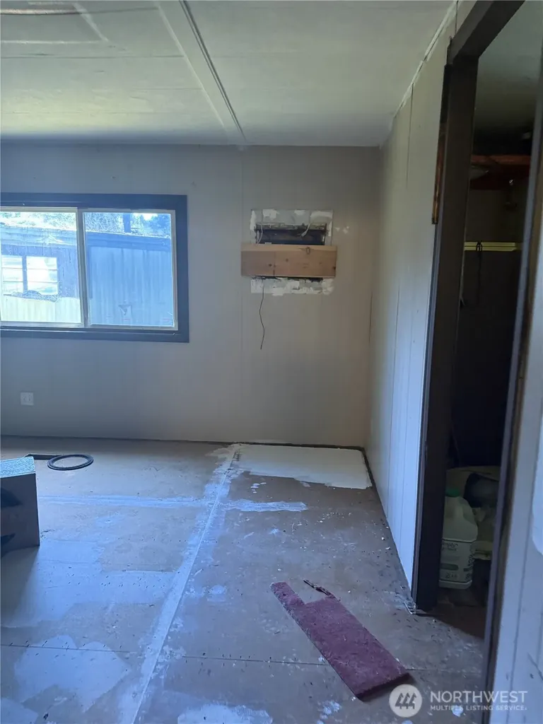 6620 301st Street Ct S Roy WA 98580