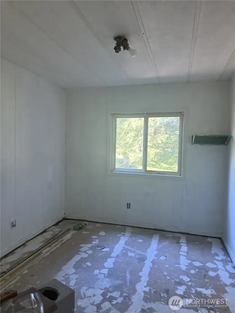 6620 301st Street Ct S Roy WA 98580
