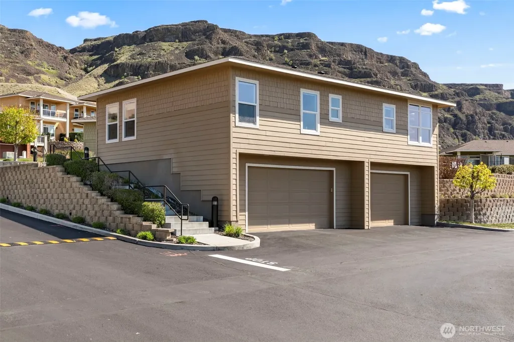 9133 Eagle Lane NW Quincy WA 98848