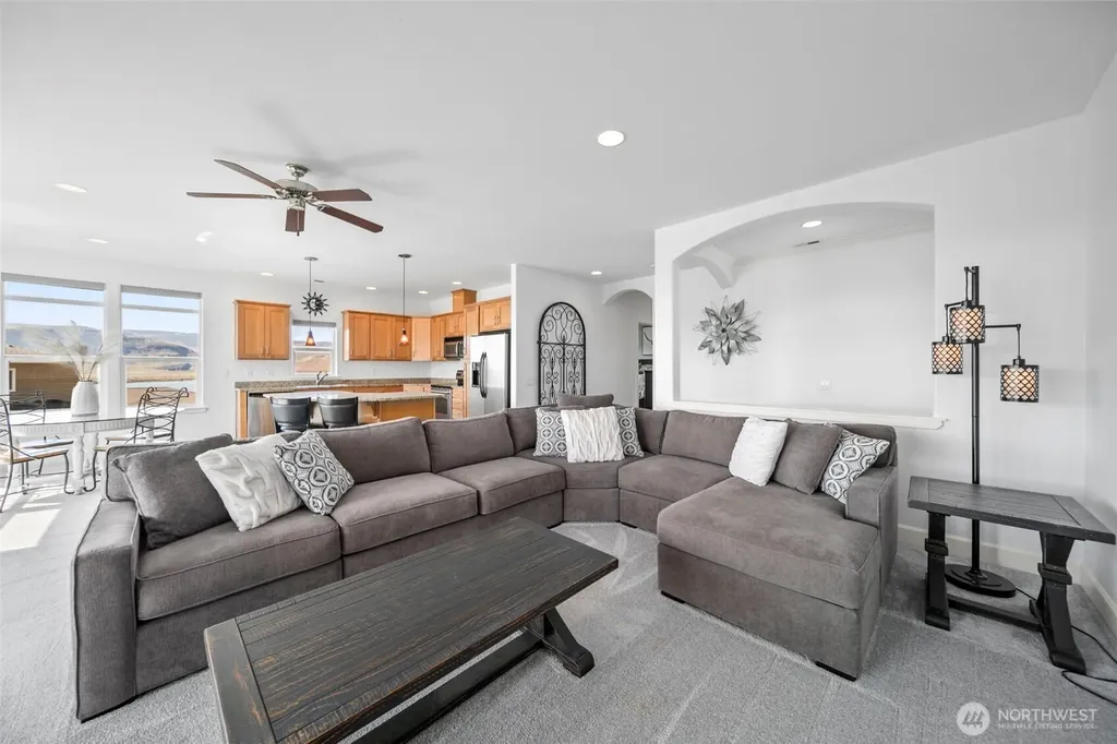 9133 Eagle Lane NW Quincy WA 98848