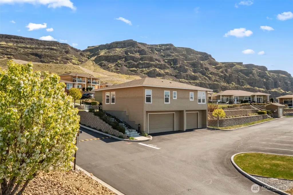 9133 Eagle Lane NW Quincy WA 98848