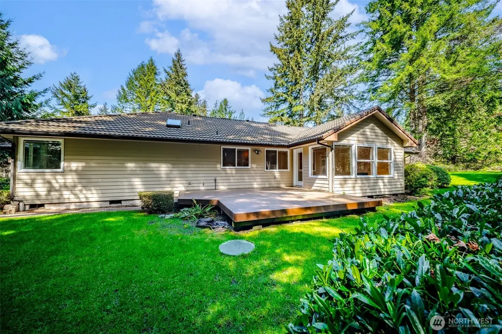 5608 Ridge High Court SW Olympia WA 98512