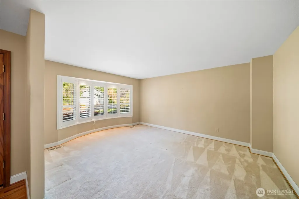 5608 Ridge High Court SW Olympia WA 98512