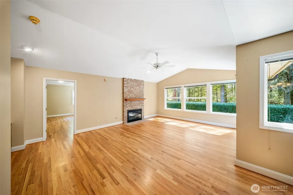 5608 Ridge High Court SW Olympia WA 98512