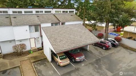 708 6th Avenue S Kent WA 98032