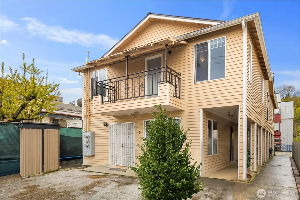 3317 Claremont Avenue S Seattle WA 98144