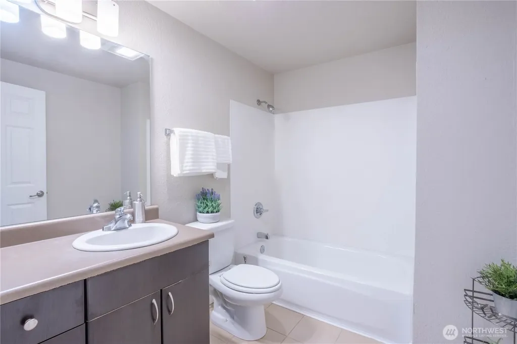 12607 SE 41st Place Bellevue WA 98006