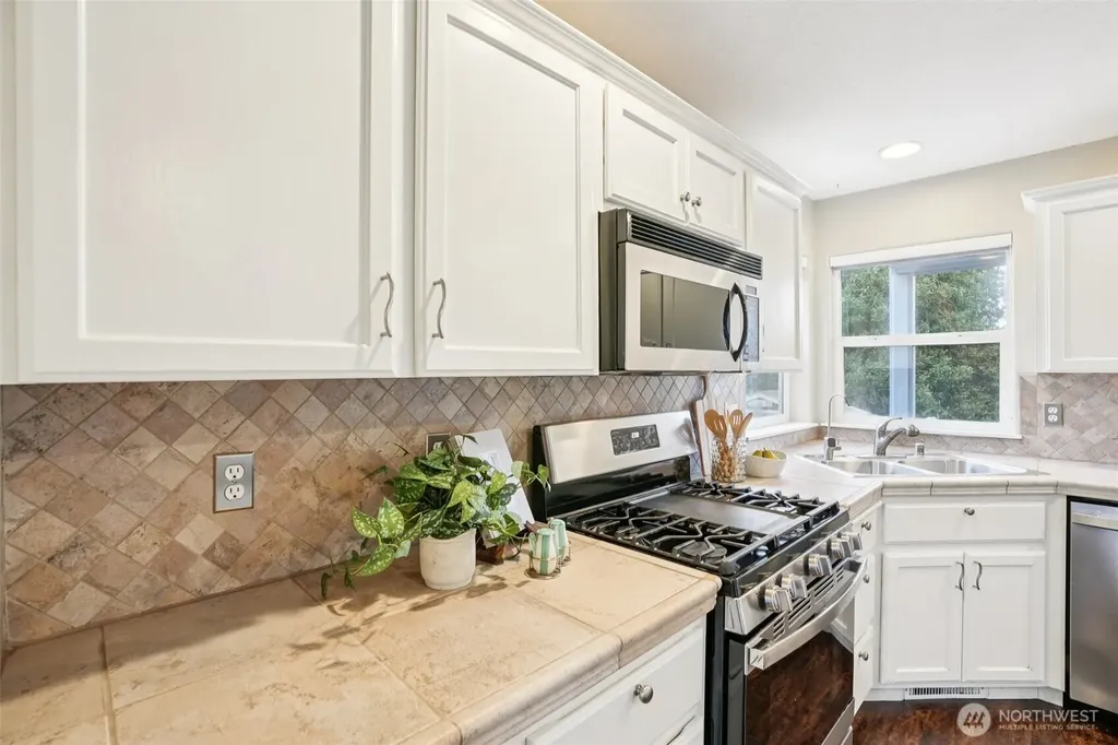 2006 NW Fargo Loop Camas WA 98607