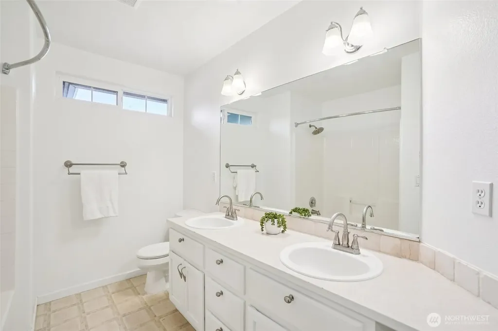 2006 NW Fargo Loop Camas WA 98607