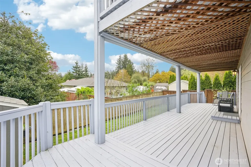 2006 NW Fargo Loop Camas WA 98607