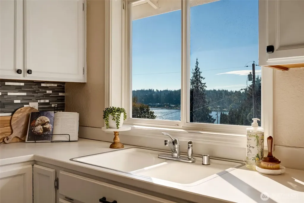 4230 174th Place NW Stanwood WA 98292